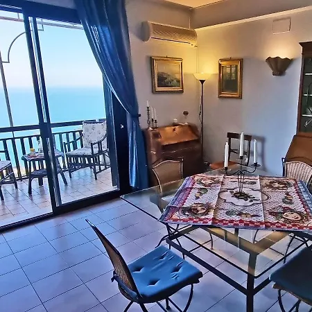 Apartment Little Paradise *