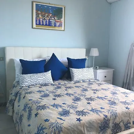 Apartment Little Paradise *